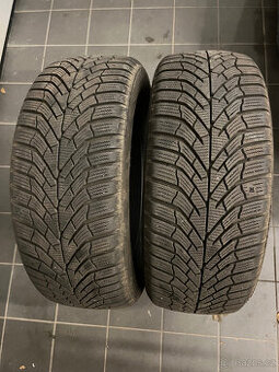 Téměř nejeté zimní pneu KUMHO - 225/55 R17 101V