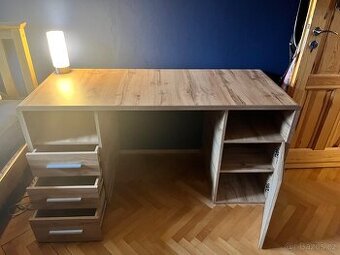 Psací stůl se šuplíky