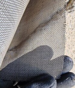 Nabízím k prodeji nerezovou síťovinu