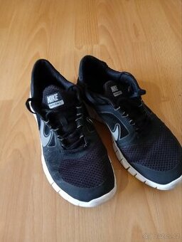 Prodám boty Nike vel. 39 - 1