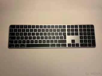 Apple magic keyboard 2024 s touch id a numerickou klávesnicí