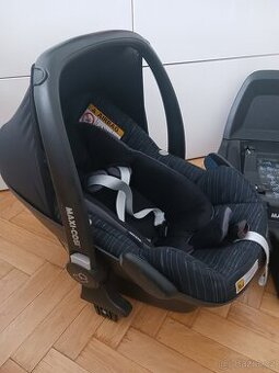 Autosedačka Maxi-Cosi + základna