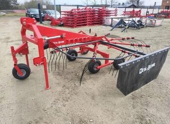 Shrnovač sena za traktor