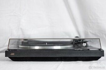 Gramofon JVC