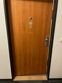 Dveře vstupní bytové protipožární - 1