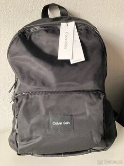 Nový černý batoh Calvin Klein