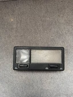 Černá stropní lampička VW Golf 3