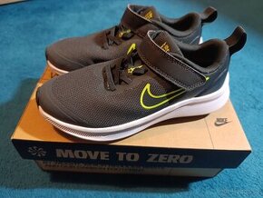 Dětské běžecké boty Nike - vel.31,5