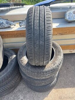 Pneu letni 195/60r15