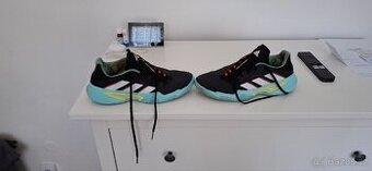 Prodám tenisové boty Adidas