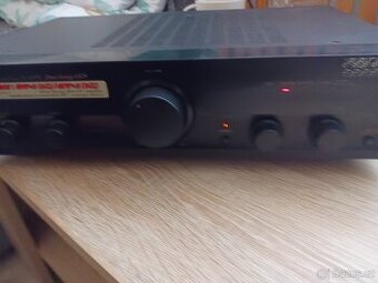 Prodám funkční zesilovač Pioneer a 209r