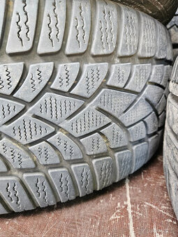 235/40R19 96V XL SP Winter Sport 3D RO1 DUNLOP