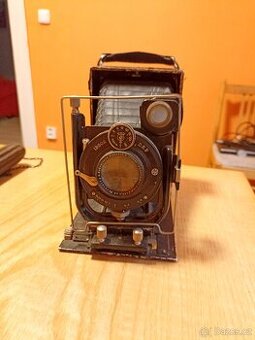 Fotoaparáty - 1