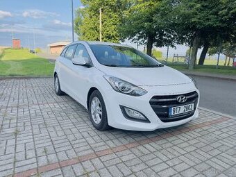 Hyundai i30 kombi, 2015, 1.6 88kw Hezký stav