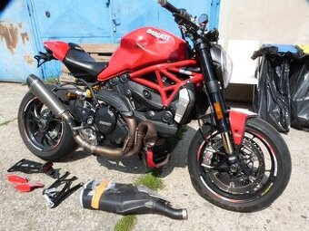 Ducati monster 1200 r