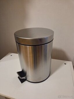 Odpadkový koš Ikea s pedálkem, nerezavějící ocel, 5 l