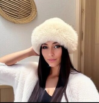 Krásná nová čepice uni