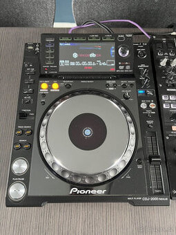 2 x mixážní pulty Pioneer CDJ 2000 Nexus a DJM 900 NXS2