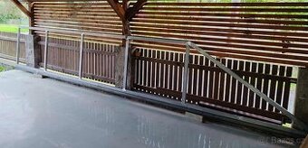 Samonosná posuvná brána průjezd 5m