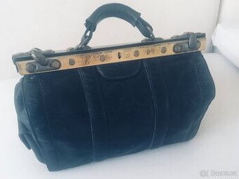 Černá kabela "doktorský kufřík" z 90-tek