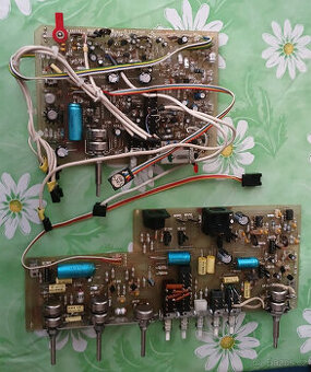 Prodám plně funkční korekci a magnetofon do rmg Tesla Condor