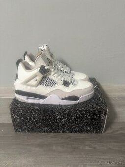 Jordan 4 Military Black