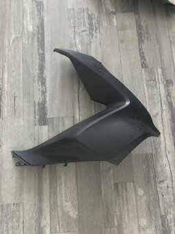 Pravá horní kapotáž na Honda Pcx 14-17