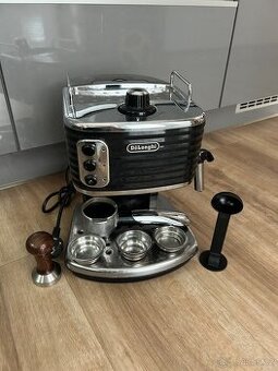 Pákový kávovar De'Longhi