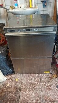 prodám profesionální myčku nádobí Zanussi. NUC3DP