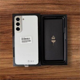 Prodám Samsung Galaxy S22 bílí