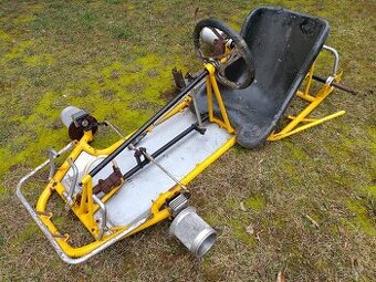 historická závodní motokára