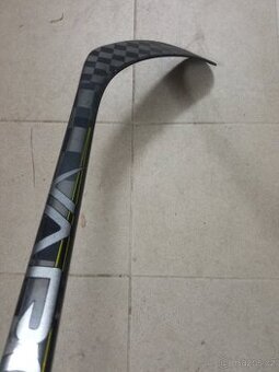 Hokejka Bauer Vapor Hyperlite 2