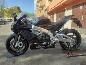 Aprilia Rsv4RR APRC