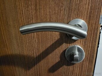 Nerezové kování 14 párů (28 kusů) cena za pár