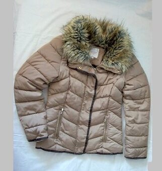 Zimní BUNDA s kožíškem zn. CLOCKHOUSE, 36