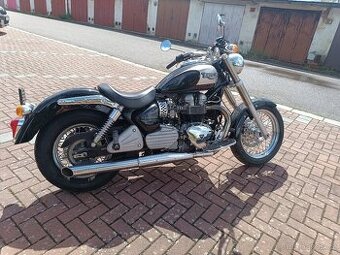 Triumph Bonneville America 800