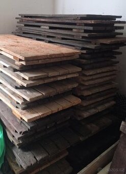 Podlážky na haki lešení