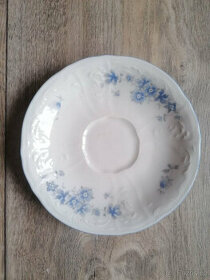 Starý malovaný talířek, porcelán Lesov - 1
