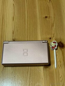 Nintendo DS Lite Pink - 1