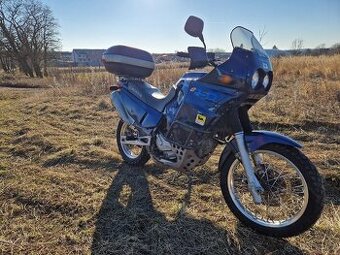 Cagiva Elefant 750.