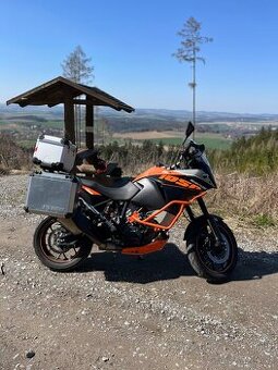 KTM Adventure 1050