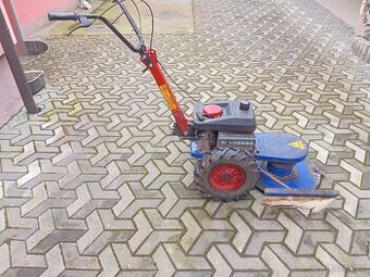 Rotační sekačka. - 1