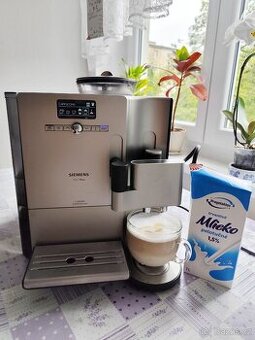 Kávovar Siemens EQ.7 plus
