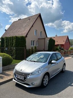 Peugeot 208 1.4 benzin najeto 120xxx km nová stk