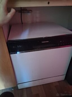Myčka toshiba