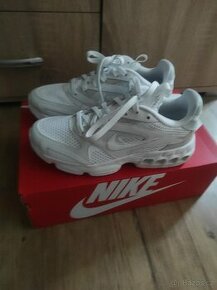 W Nike zoom air fire tenisky