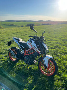 KTM Duke 390