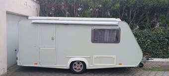 Karavan s vysouvací střechou