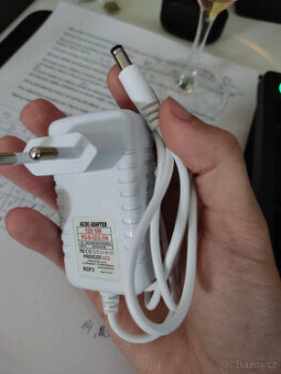 LED napájecí adaptér 12V 6W