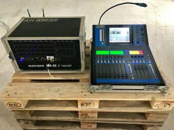 Allen&Heath iLive-R72 a ​​iDR-32 s routerem Linksys v pouzdř - 1